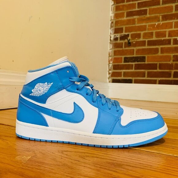 Nike Air Jordan 1 Retro Mid Unc / University Blue 554724-106 Size 12 - Picture 1 of 16